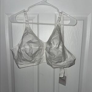 Womens White Full Coverage Bra with Wide elastic Straps 42 D NWT